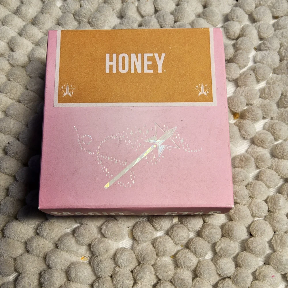 NWOT Jeffree Star Honey Setting Powder - 0.353 oz